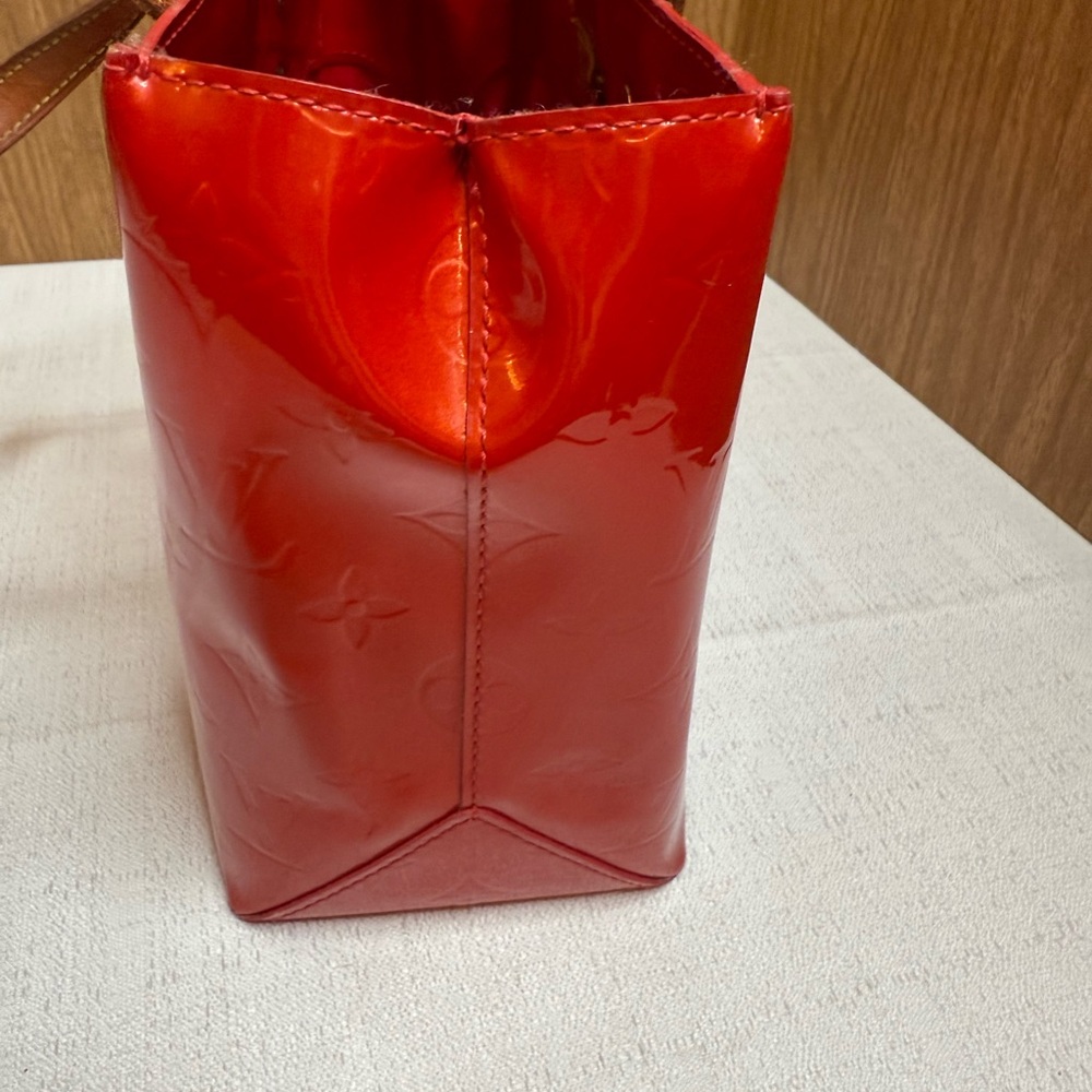 Louis Vuitton Red Vernis Tote- see callouts - Picture 2 of 8